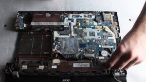 Разборка и чистка от пыли ноутбука Acer Aspire V3-571G