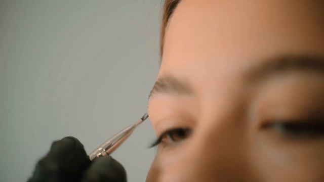 Долговременная укладка бровей на составах Thuya? смотреть онлайн