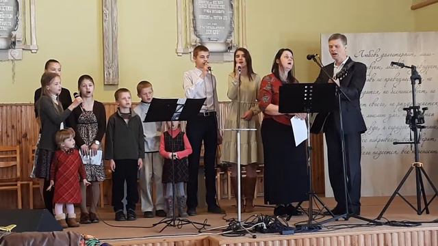 Семья Якимашко - Жить так легко нам на высотах смотреть онлайн