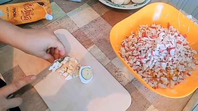 Крабовый ? ? салат смотреть онлайн