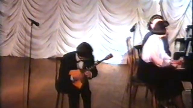 А. Реунов -балалайка, концертмейстер - Э. Зуева 1996 смотреть онлайн