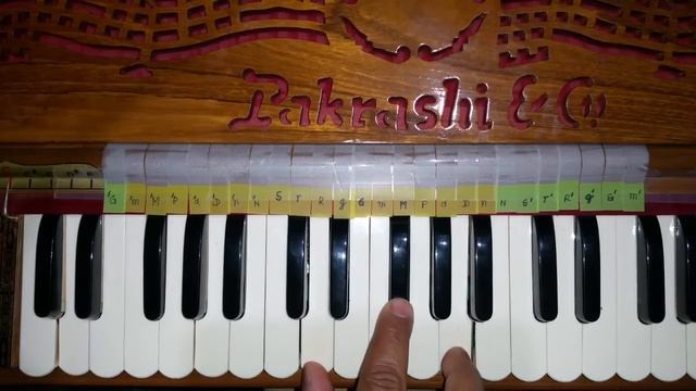 Харе Кришна маха мантра аккорды физгармонь. Harmonium chords class maha mantra Sri Prahlada Das смотреть онлайн