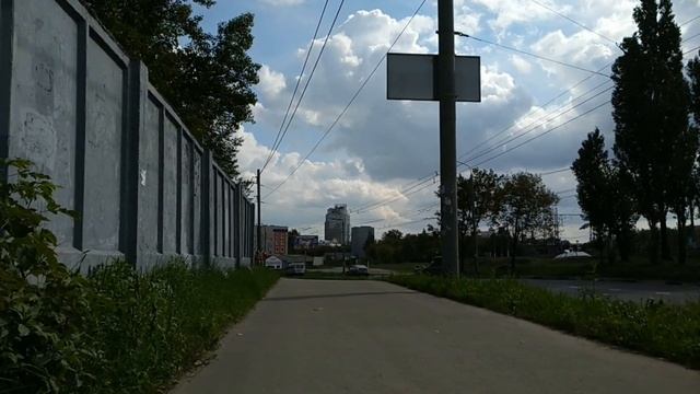 Нижний Новгород, вид снизу. Бетанкура 6 - Мурашкинская 13 смотреть онлайн