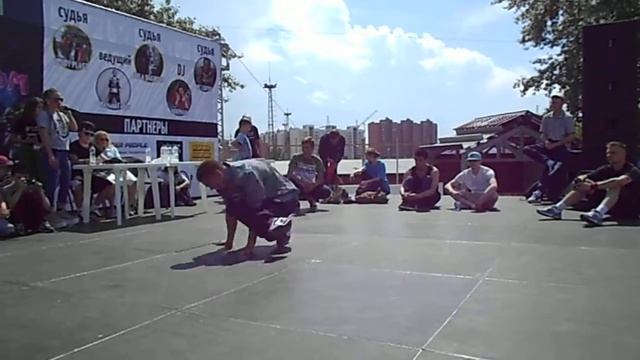 Цветные танцы l Отбор Bboy Эковит смотреть онлайн
