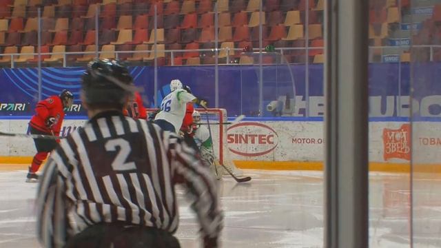 «Молот» обыграл «Толпар» в первом матче плей-ин смотреть онлайн