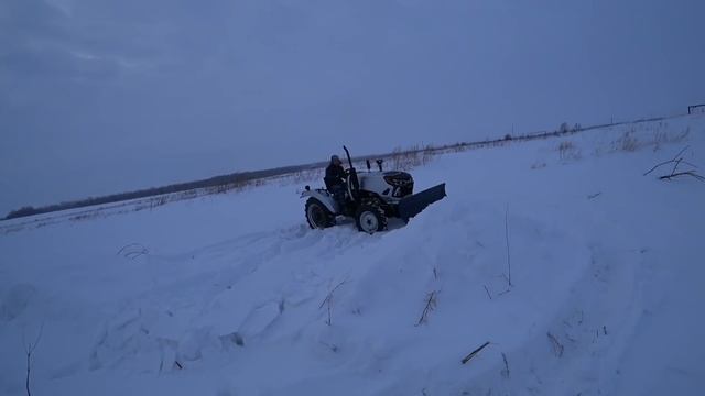 ЗАСТРЯЛ НА КРАСНОМ. ЖЕНА СПАСЛА ДВА РАЗА смотреть онлайн