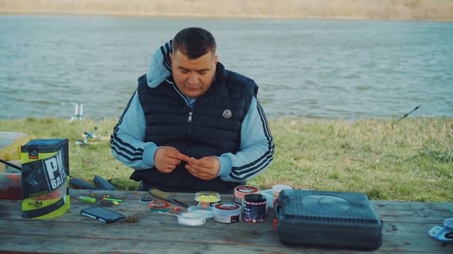 ЛОВИМ КАРПА ВЕСНОЙ ПРИ СИЛЬНОМ ВЕТРЕ НА ФЛЭТ МЕТОД. [FLAT METHOD FEEDER] смотреть онлайн