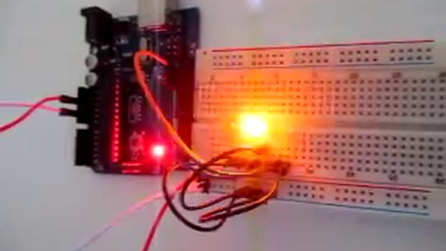 Arduino мерцание светодиодов смотреть онлайн