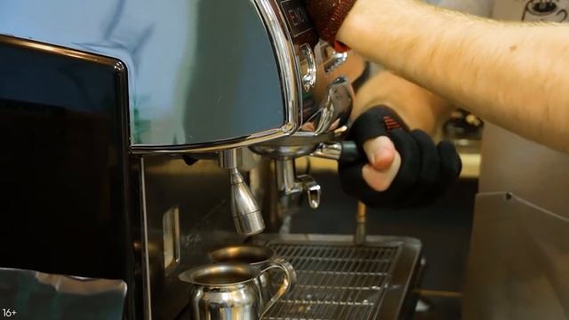 СРАВНЕНИЕ ДЕШЁВОЙ И ДОРОГОЙ КОФЕЙНИ. Как открыть кофейню. Кофейня как бизнес смотреть онлайн