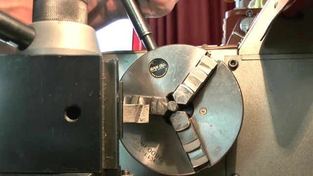 Пружинный толкатель и центрователь для метчиков смотреть онлайн