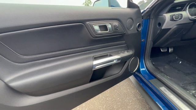NEW 2023 Ford Mustang GT - Sound, Interior and Exterior in detail смотреть онлайн