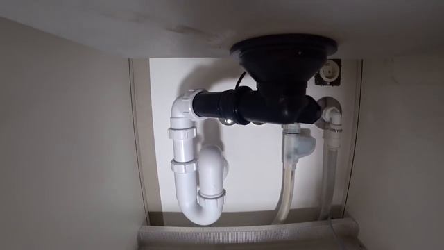 Подключение кухонной мойки и выводы под неё смотреть онлайн