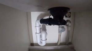 Подключение кухонной мойки и выводы под неё