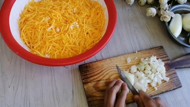 Тюльпан самсы. Жонокой рецепт. Ашкабактан самса#самсы #тюльпан самсы #самсастыквой смотреть онлайн