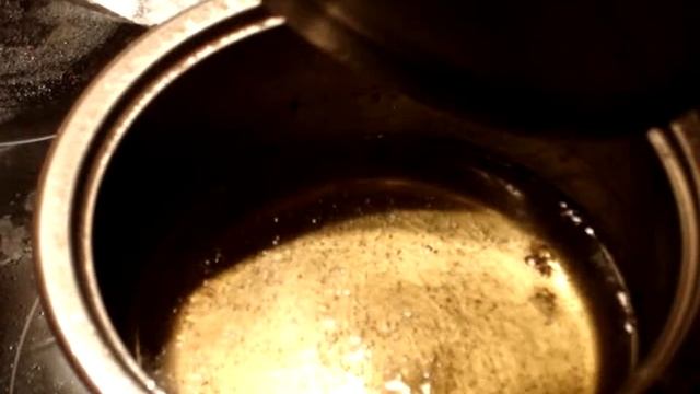 КЫЗАРТМА - Вкусные Жареные Баклажаны, картошка, перец с соусом по-турецки/Karisik Kizartma tarifi смотреть онлайн