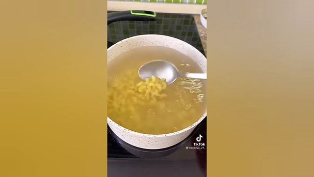 Вкусный и быстрый ужин. Запеканка из макарон.? смотреть онлайн