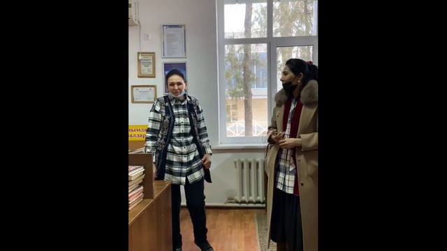 Оқуға құштар мектеп жобасы аясында "кітапханадағы бір күн" смотреть онлайн