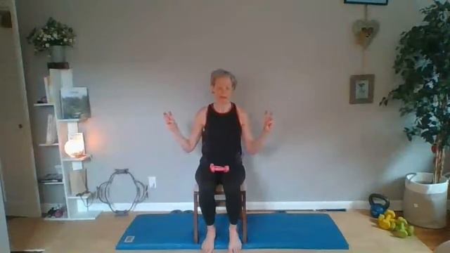 Exercitii Pilates pentru Mobilitatea Degetelor si a Articulatiei Palmei. смотреть онлайн