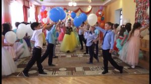 "Это - наше ДЕТСТВО!!!" финальный танец с шарами на выпускной в детском саду (10 гр.))