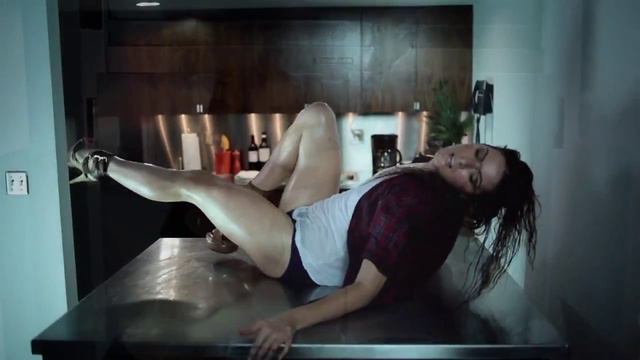 Dan Balan-Chica Bomb (Dirty version 1080P HD) смотреть онлайн