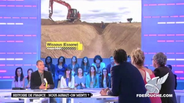 "On sait maintenant que le premier Français c'était un africain !" (Canal+)