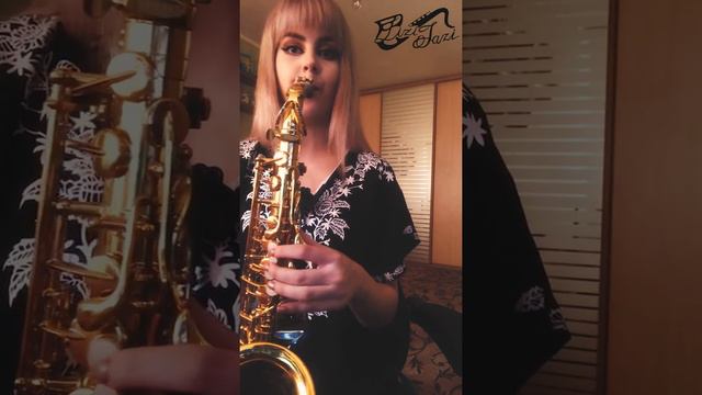 Saxophone cover Justin Bieber - Let me love you (Lizi Jazi) смотреть онлайн