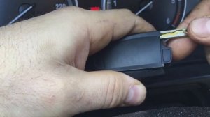 Замена батарейки в ключе BMW F06, F10, F20,  F30
