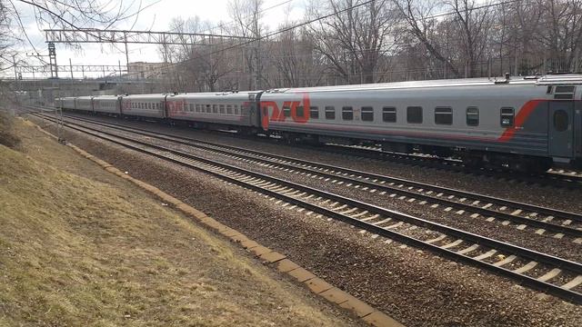 ЭП2К-385 с поездом №16 Волгоград-Москва на подъезде к Нижним Котлам смотреть онлайн