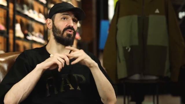 Новости из мира кроссовок от магазина Sneakerhead. Jordan, Merell, Adidas, Funko, Pleasures, Nike смотреть онлайн