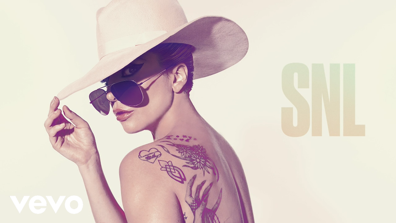 Lady Gaga - Million Reasons (Live On SNL) смотреть онлайн