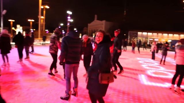 День всех влюблённых на катке ВДНХ смотреть онлайн