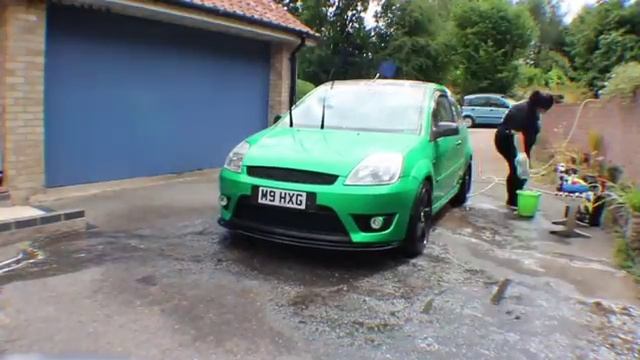 Wrapped mk6 fiesta ST getting its yearly wash ?? смотреть онлайн