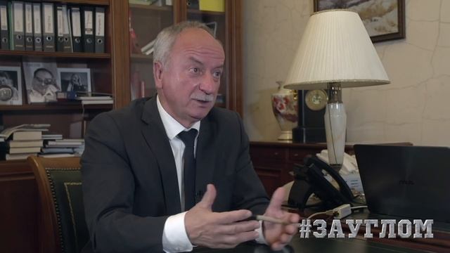 Академик Ю. Балега о плане Ротшильда, мертвом космосе и козлах в научном огороде / #УГЛАНОВ #ЗАУГЛО смотреть онлайн