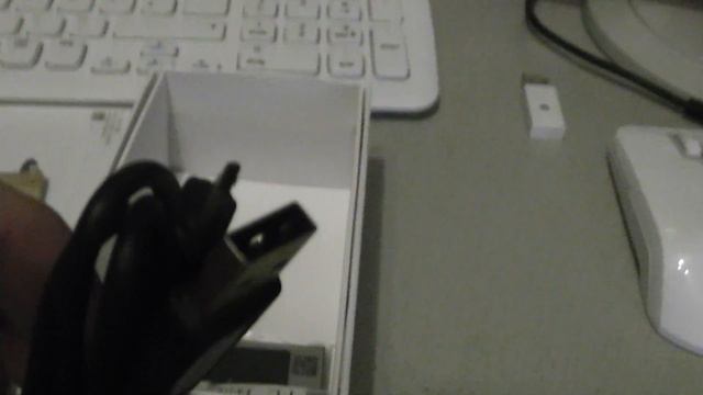 Unboxing Samsung Galaxy S3 Mini NFC (incl. seal breaking) and first boot смотреть онлайн