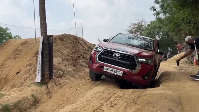 Toyota Hilux - Offroad Experience