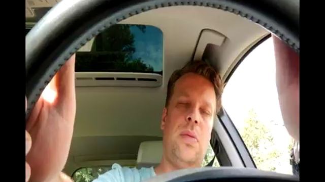 Почему за рулем клонит в сон? Причина не в усталости. смотреть онлайн