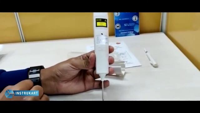 Testo 826-T4 Infrared Thermometer | Temperature Recorder смотреть онлайн