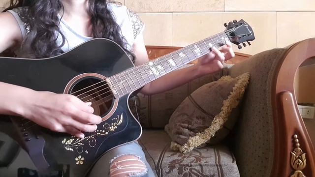 Memories - Maroon 5 Guitar cover Easy Beginner's version + TABS смотреть онлайн