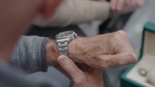 How I'm Going to Sell $130 Million Worth of Watches This Year смотреть онлайн