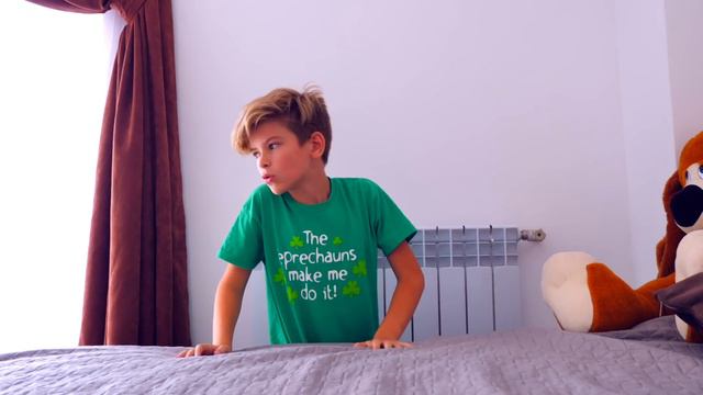 ИГРАЕМ В РЫЦАРЕЙ!!! ЧЕЙ ШЛЕМ КРУЧЕ!!! смотреть онлайн