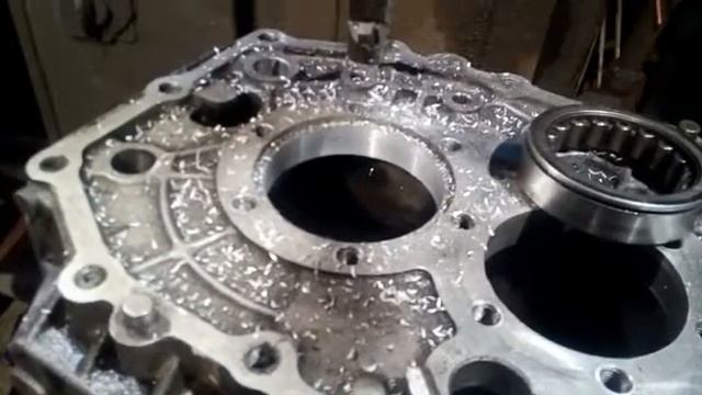 Реставрация посадки подшипника КПП Hino, Isuzu, Hyundai ч.1