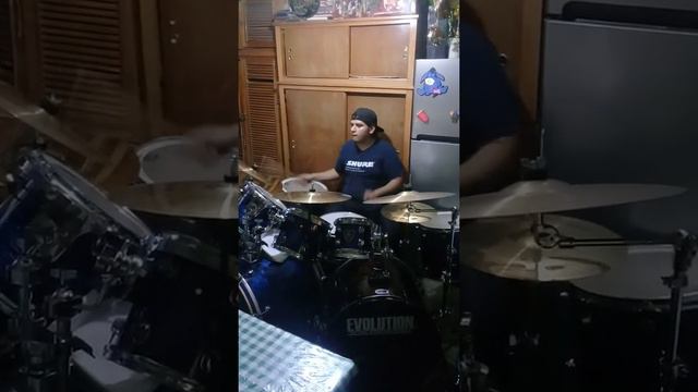 Kaboo Quintero JUANES - la camisa negra смотреть онлайн