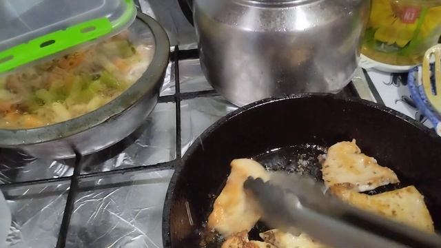 Куриная грудка жареная для салатов, шаурмы. Быстро и просто вкусно смотреть онлайн