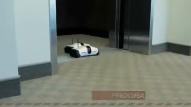 Танк Rover Spy Tank на wi-fi управлении смотреть онлайн