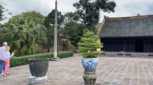 Хюэ́ (Huế) - культурная столица Вьетнама. Часть 2. Гробницы Императоров. Пагоды. Колизей для тигров