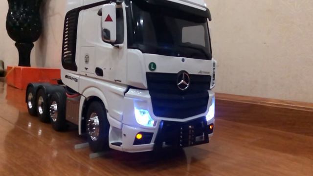 Rc trucks Mercedes-benz Actros SLT Slow motion 240fps смотреть онлайн
