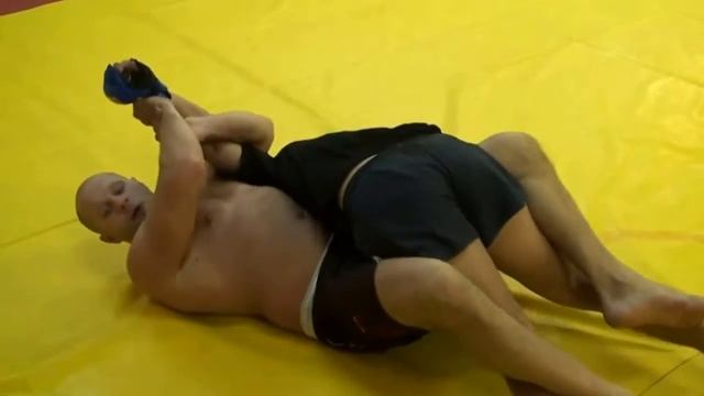 Тренировочные болевые захваты смотреть онлайн