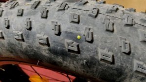 Как работает антипрокольный гель Linseal OKO (герметик) в велосипедной  камере фэтбайка.