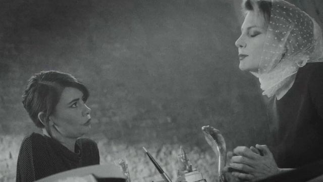 Carrera Y Carrera X Renata Litvinova