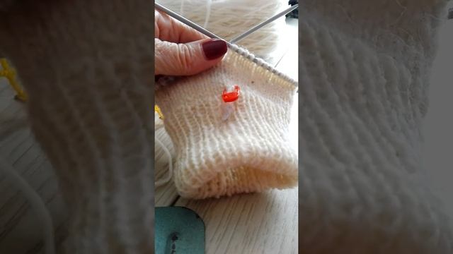 Вязание варежек из Ровницы. Палец Индийским клином смотреть онлайн